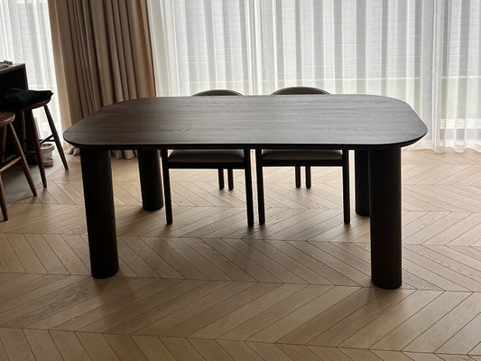 Fjord Massiv – Massivt Eike Spisebord